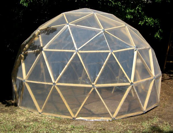 Esperimenti con le Strutture 4 - La cupola geodetica rivisitata 