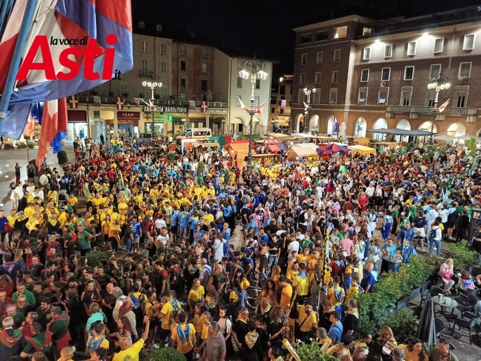 La cerimonia di presentazione dei fantini del Palio 2023 (Merphefoto)