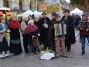 Il gruppo folk “J’Arliquato” ha celebrato i 20 anni alla Fiera del tartufo di Asti