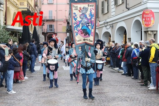 Dj set, street food e il mercato di Forte dei Marmi per il lungo week end rosa - azzurro