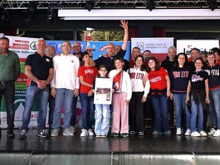 La premiazione della Torretta, vincitrice del torneo di bowling