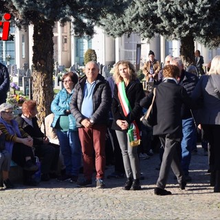 La celebrazione oggi al cimitero (Merfephoto