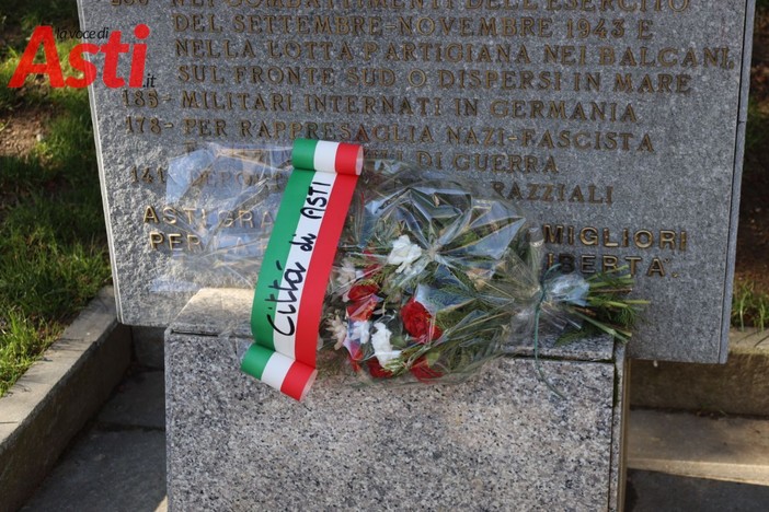 Oggi è il 25 aprile, anniversario della Liberazione. L' Astigiano si veste con il Tricolore