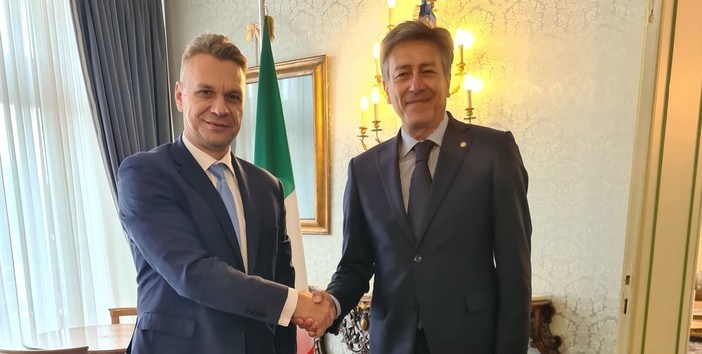 Visita ufficiale del Console Generale della Romania a Torino in Prefettura ad Asti