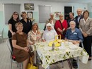 Con Suor Luigina, da sinistra, dell’Associazione “Il Dono del Volo” Martine Feral, Paola Imarisio, Nadia Miletto, Caterina Calabrese (Presidente), Giusy Gobello, Saveria Ciprotti, Gina Binelli, Bruno Ballario e Mariangela Cotto; dell’Associazione “One More Life”, seduto, Arnaldo Malfatto