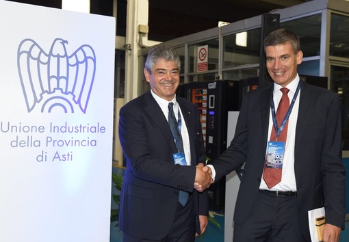 Andrea Amalberto (presidente uscente, a sinistra) con il neo presidente Luigi Costa