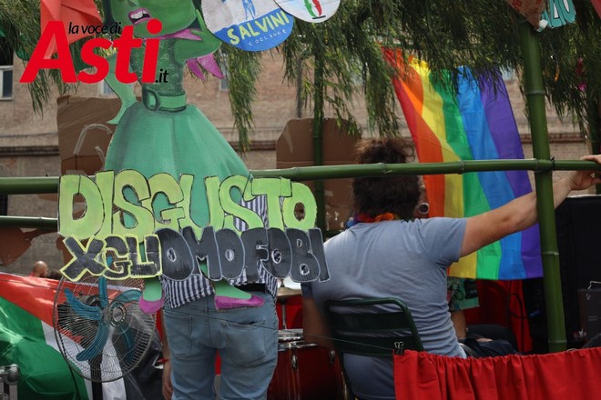 Insulti omofobi ad Asti Pride: la solidarietà di Amnesty International e del consigliere Isnardi