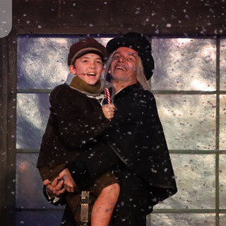 Lo Scrooge di Rizzolo commuove il Teatro Alfieri di Asti alla partenza del tour &quot;A Christmas Carol Musical&quot; [FOTOGALLERY]