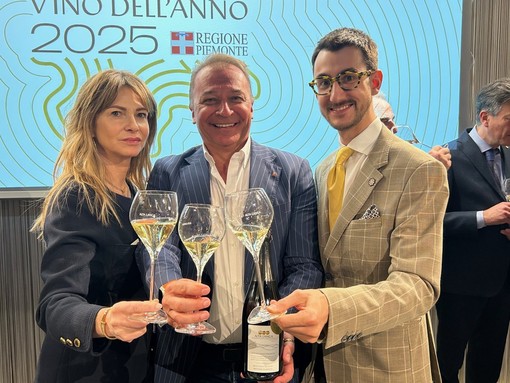 Alta Langa, il Piemonte brinda al successo: è il &quot;Vino dell'Anno&quot; 2025