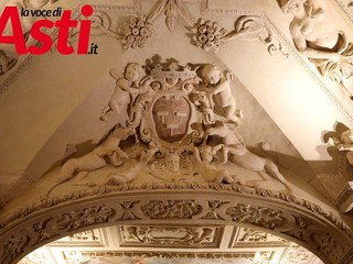 Scorci artistici di Palazzo Mazzetti e della sede della Banca di Asti (ph. Merfephoto - Efrem Zanchettin)