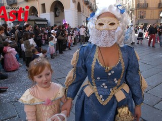 Altre immagini risalenti al carnevale astigiano del 2005