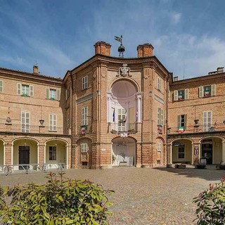 Castell'Alfero celebra 25 anni di teatro dialettale con 'Sulle orme di Gianduja
