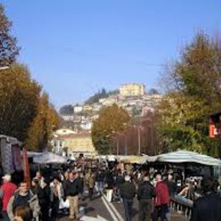 Canelli celebra il tartufo con una fiera nazionale: gusto, cultura e tradizione