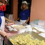 Un volontario di una pro loco, impegnato in occasione del recente Festival delle Sagre (ph. Merfephoto - Efrem Zanchettin)