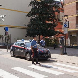 Canelli: i Carabinieri identificano gli autori di una rissa scoppiata in Via Filippetti e continuata nel centro storico della cittadina i primi di agosto