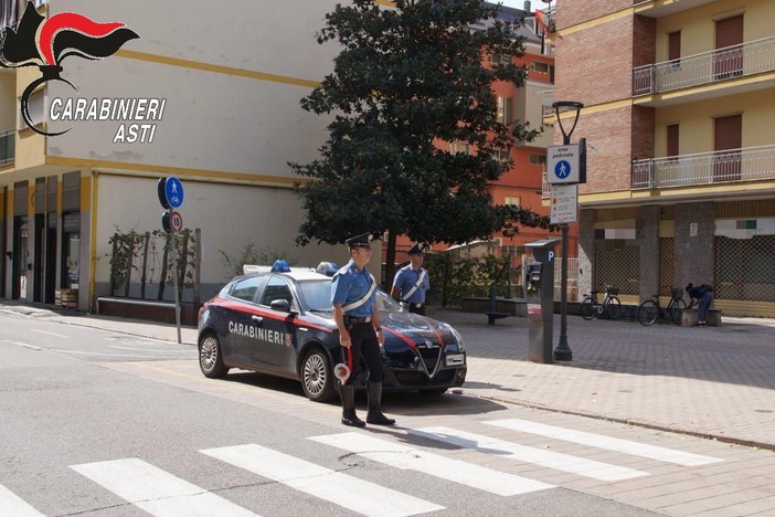 Canelli: i Carabinieri identificano gli autori di una rissa scoppiata in Via Filippetti e continuata nel centro storico della cittadina i primi di agosto