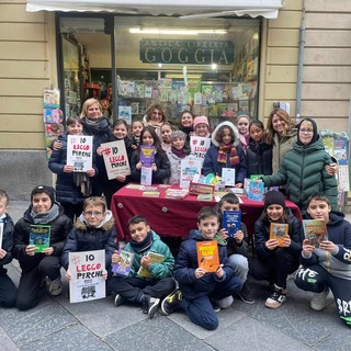 I piccoli in corso Alfieri per &quot;Ioleggoperché