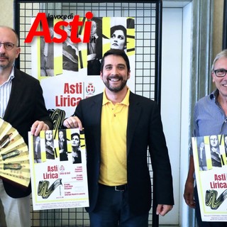 La presentazione del Festival con l'assessore Candelaresi, il sindaco Rasero, il critico musicale Alberto Bazzano e il dirigente Demarchis (Foto Efrem Zanchettin)