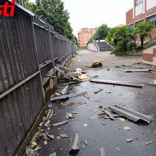 Un'immagine del temporale che si è abbattuto ieri su Asti