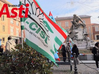 Varie immagini della manifestazione di protesta dei metalmeccanici (Ph. Merfephoto - Efrem Zanchettin)