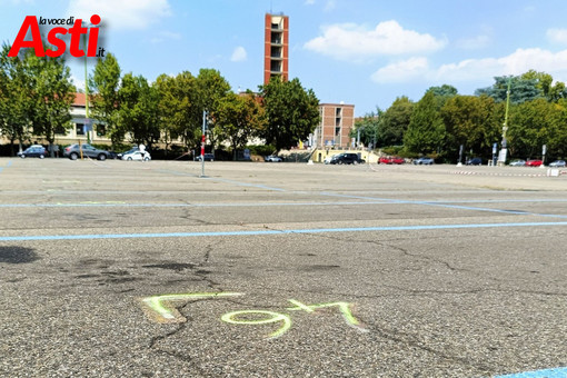 I nuovi stalli per accogliere il mercato da oggi, 16 agosto (MerfePhoto)