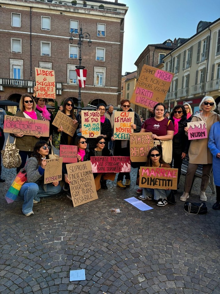 Una manifestazione di Nudm di Asti (Merphefoto)