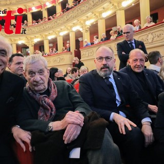 Miroglio (primo da sinistra) e Conte. Accanto a loro il sindaco di Asti Maurizio Rasero e il consigliere regionale Sergio Ebarnabo (ph. Merfephoto - Efrem Zanchettin)