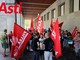 Alcuni partecipanti al presidio organizzato dalla CGIL (per questa immagine, come per tutte quelle presenti in questo articolo, ph. Merfephoto - Efrem Zanchettin)