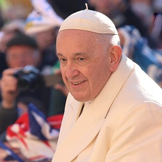 Un immagine di Papa Bergoglio durante la sua visita astigiana - Ph. Merfephoto - Efrem Zanchettin