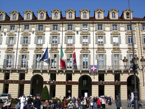 Palazzo Regione Piemonte, sotto il sole