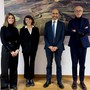 In foto il direttore generale Giovanni Gorgoni con i rappresentanti della Fondazione Astigiana per la Salute del Territorio: Luisa Amalberto, Federica Quinto, Vincenzo Sorisio