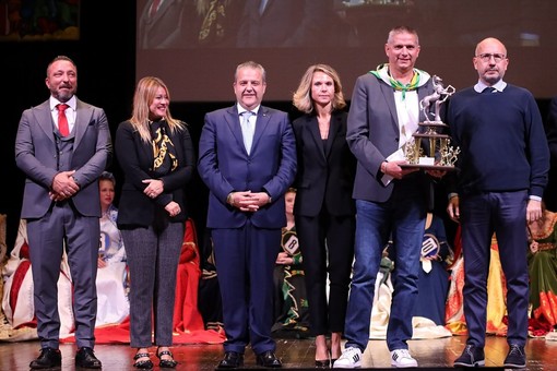 La premiazione di San Lazzaro, vincitore del Superprestige 2024