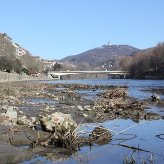 Siccità, emergenza in Piemonte: &quot;Situazione grave, usiamo razionalmente la poca acqua che c'è&quot;