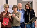 La consegna dell'oboe da parte della presidente Lions Simona Bottero