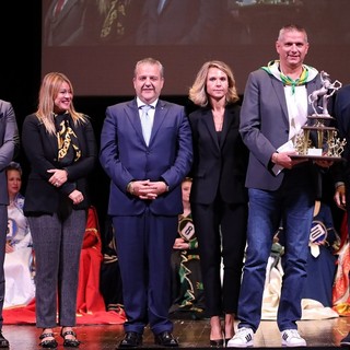 La premiazione di San Lazzaro, vincitore del Superprestige 2024