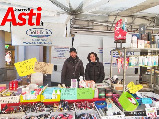 Lo storico banco del mercato di Asti &quot;Solofferte&quot;, cosmetici e prodotti per l'igiene, chiuderà a fine anno