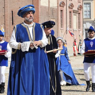 Aspettando il Palio: Tanaro Trincere Torrazzo. &quot; Per noi il Palio dura tutto l'anno. All'interno del Borgo una scuderia&quot;