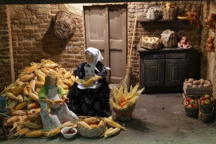 Una delle incredibili miniature del presepe di Vezzolano