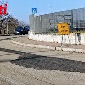 I rattoppi stradali in via Atleti Azzurri Astigiani e in via Gerbi (Merfephoto - Efrem Zanchettin)