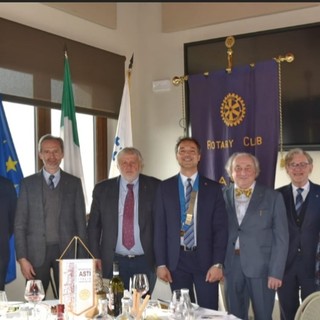 Il Gran bollito risorgimentale piemontese diventa un'arma contro la poliomielite grazie al Rotary