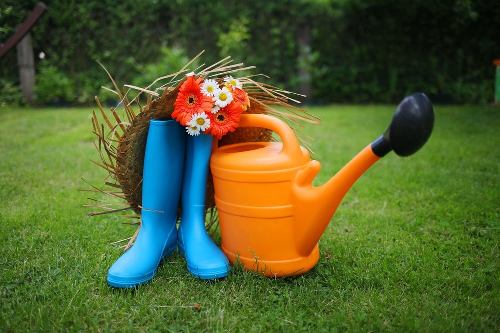 Come arredare il giardino con i vasi? Qualche consiglio