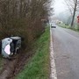 Auto a GPL si ribalta e finisce fuori strada: momenti di paura a Robella