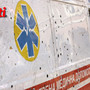 L'ambulanza ucraina crivellata dai colpi russi esposta in piazza San Secondo lo scorso maggio (Merphefoto)
