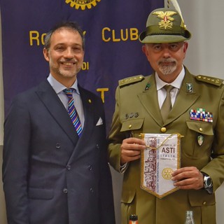 Nella foto Alberto Bazzano e il colonnello Mario Renna