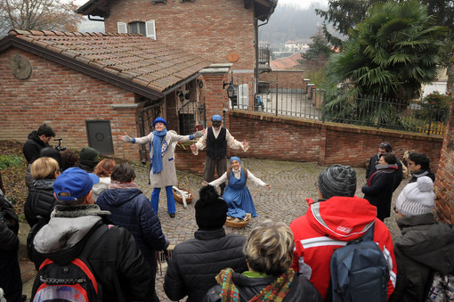 &quot;Quei miracoli della Notte di Natale&quot;: magia del presepe vivente a Cerro Tanaro