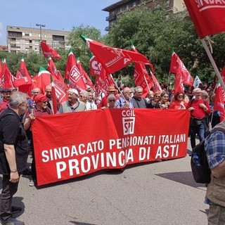 &quot;Il potere d’acquisto logora chi non ce l’ha”: pensionati Cgil di Asti in piazza a Torino il 31 ottobre