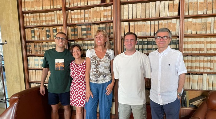 Gli amministratori Giovanni Pelazzo (consigliere), Katia Ascone (Consigliera), Annamaria Tosti (assessore), Alessandro Gallo (Cons.) e Mauro Stroppiana (vice sindaco)