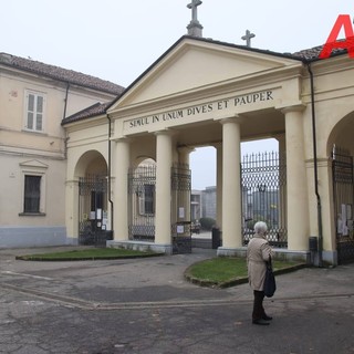 Asti, per agevolare gli utenti diretti al Cimitero, il primo novembre passaggi più frequenti dei bus