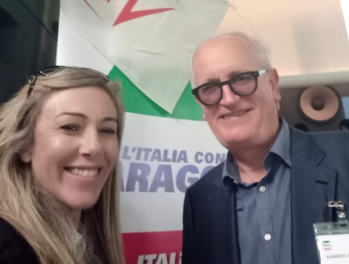 L'avvocato Alberto Costanzo con la responsabile astigiana di Italexit Chiara Chirio