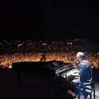Gigi D'Alessio in concerto a Palermo il 6 luglio (Ph tratta dal profilo Facebook)